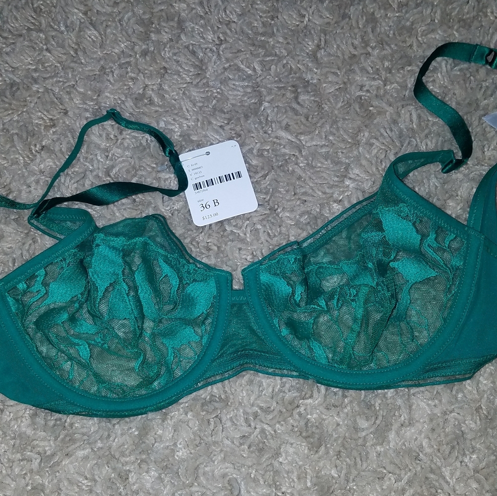 BNWT 36 B ultimately free people bra